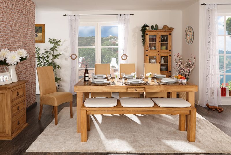 Landhausstil Esstisch aus Pinie mit Sitzbank, Eckvitrine und Kommode der honigfarbenen Mexico Kollektion